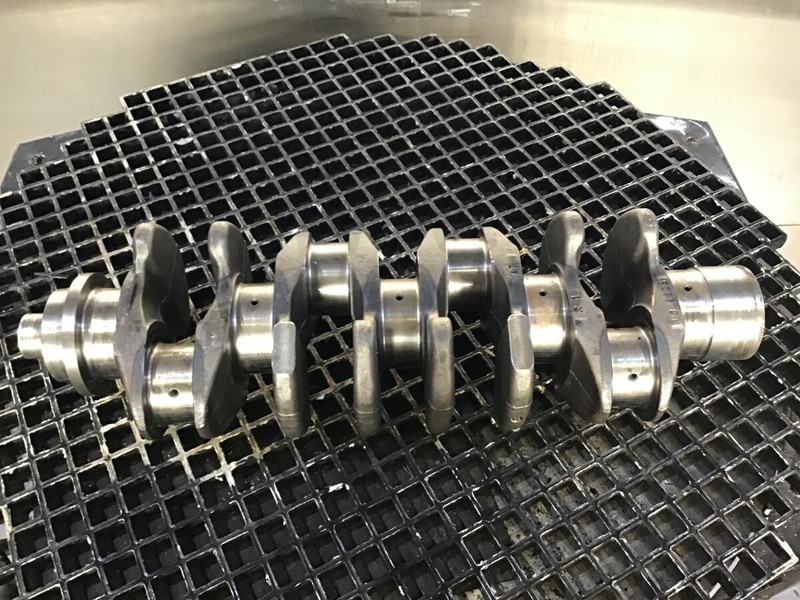 Liebherr - عمود الكرانك: صورة 2 Liebherr - عمود الكرانك: صورة 2