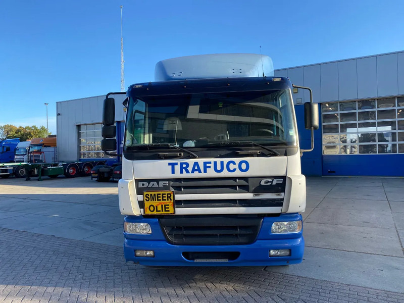 DAF CF 75.310 / Manual / 16000 LT / 5 Compartments / ADR / Euro 3 - شاحنة صهريج: صورة 2 DAF CF 75.310 / Manual / 16000 LT / 5 Compartments / ADR / Euro 3 - شاحنة صهريج: صورة 2