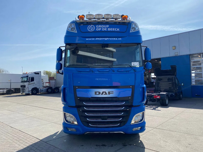 DAF XF 106.480 SSC / Full spoilers / Retarder / Stand Airco / Hydraulic - مقطورة السحب: صورة 2 DAF XF 106.480 SSC / Full spoilers / Retarder / Stand Airco / Hydraulic - مقطورة السحب: صورة 2