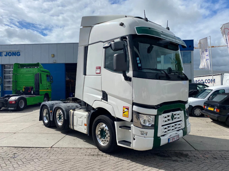 Renault T520 Comfort / 6x2/4 / Steering Axle / Hub Reduction / 208.250Km - مقطورة السحب: صورة 3 Renault T520 Comfort / 6x2/4 / Steering Axle / Hub Reduction / 208.250Km - مقطورة السحب: صورة 3
