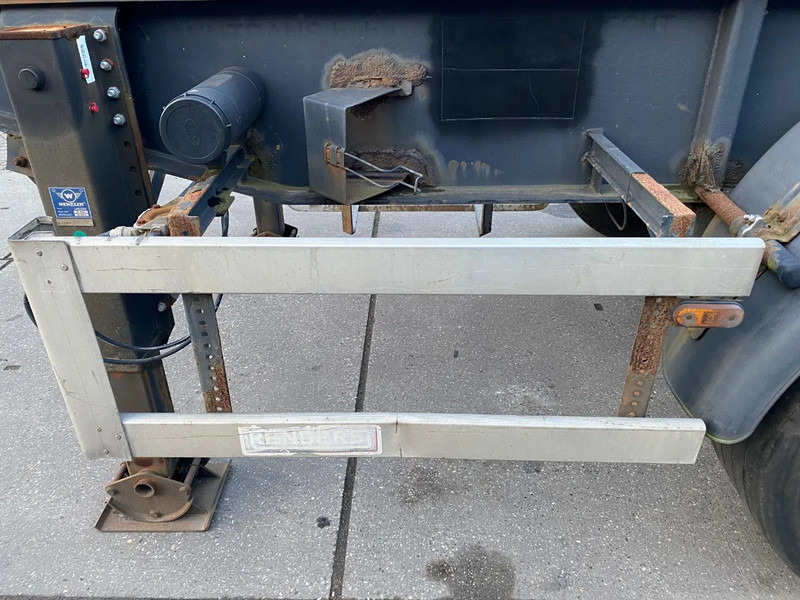 ناقل حاوية/ نصف مقطورة بحاوية Renders Euro 700 / Container Chassis / 20 FT: صورة 7 ناقل حاوية/ نصف مقطورة بحاوية Renders Euro 700 / Container Chassis / 20 FT: صورة 7