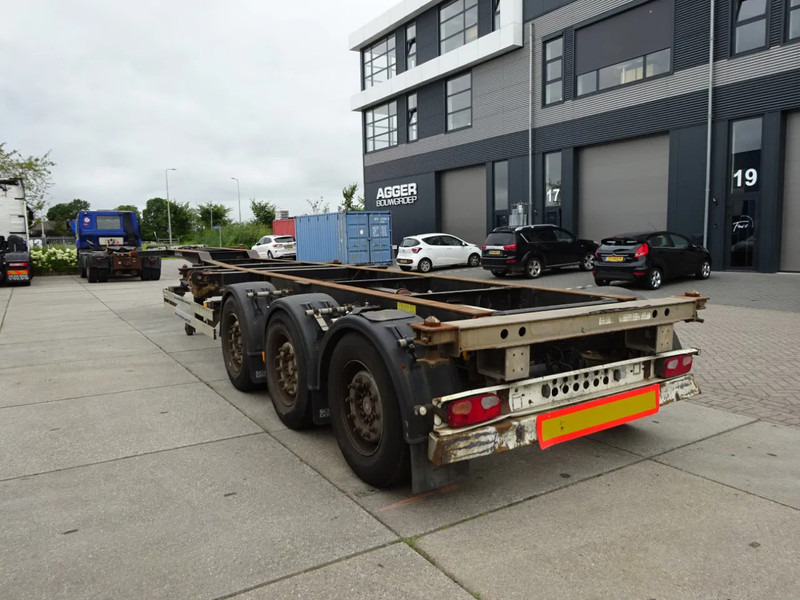Schmitz Cargobull SCF 27 / SAF + Disc / 1x Extendable / 1x Lift Axle - ناقل حاوية/ نصف مقطورة بحاوية: صورة 3 Schmitz Cargobull SCF 27 / SAF + Disc / 1x Extendable / 1x Lift Axle - ناقل حاوية/ نصف مقطورة بحاوية: صورة 3