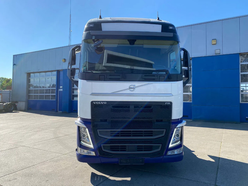 Volvo FH 13.500 Globetrotter XL / I-Park Cool / 2x Tank / Euro 6D - مقطورة السحب: صورة 2 Volvo FH 13.500 Globetrotter XL / I-Park Cool / 2x Tank / Euro 6D - مقطورة السحب: صورة 2
