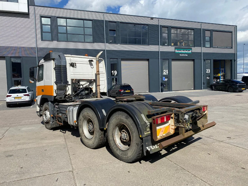 Volvo FM 440 6x4 / Hooklift and Tractor / Hub Reduction - رأس تريلا: صورة 4 Volvo FM 440 6x4 / Hooklift and Tractor / Hub Reduction - رأس تريلا: صورة 4