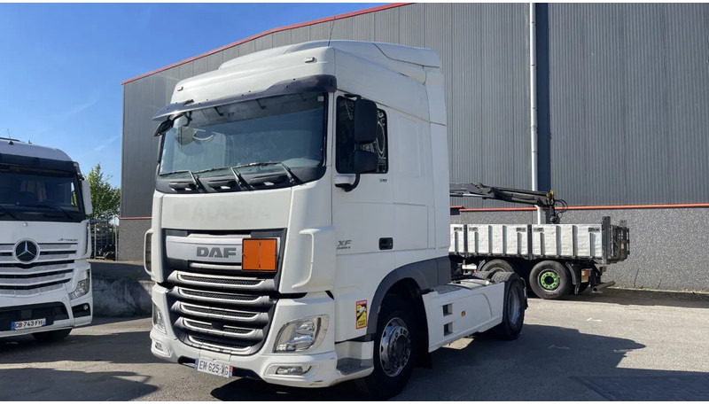 DAF XF 510 RETARDER+KOELKAST - مقطورة السحب: صورة 1 DAF XF 510 RETARDER+KOELKAST - مقطورة السحب: صورة 1