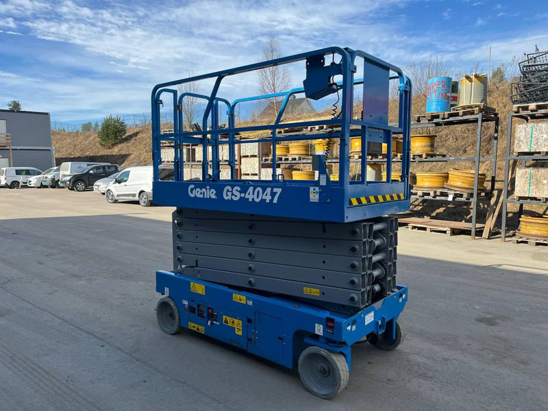 Genie GS 4047 - مرفاع مقصي: صورة 3 Genie GS 4047 - مرفاع مقصي: صورة 3