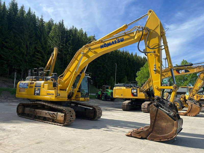 Komatsu HB365LC-3E0 - حفار زاحف: صورة 3 Komatsu HB365LC-3E0 - حفار زاحف: صورة 3
