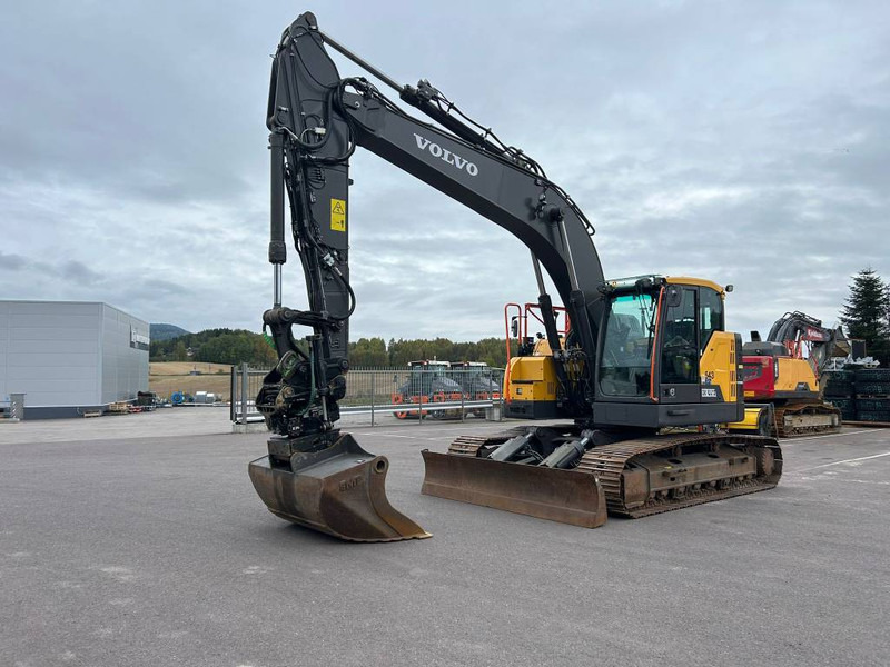 Volvo ECR 235 EL - حفار زاحف: صورة 1 Volvo ECR 235 EL - حفار زاحف: صورة 1