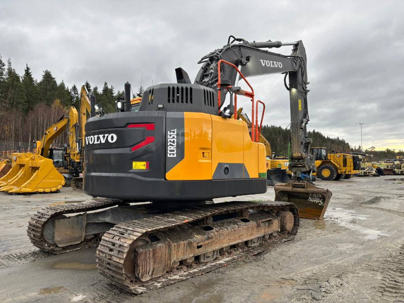 Volvo ECR 235 E - حفار زاحف: صورة 3 Volvo ECR 235 E - حفار زاحف: صورة 3