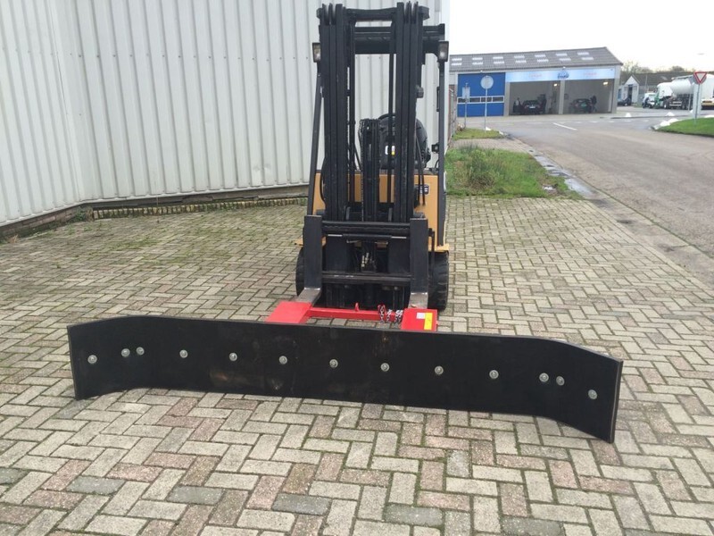 Diversen Sneeuwploeg/ Sneeuwschuiver WIFO MS210-H - كاسحة ثلوج: صورة 3 Diversen Sneeuwploeg/ Sneeuwschuiver WIFO MS210-H - كاسحة ثلوج: صورة 3