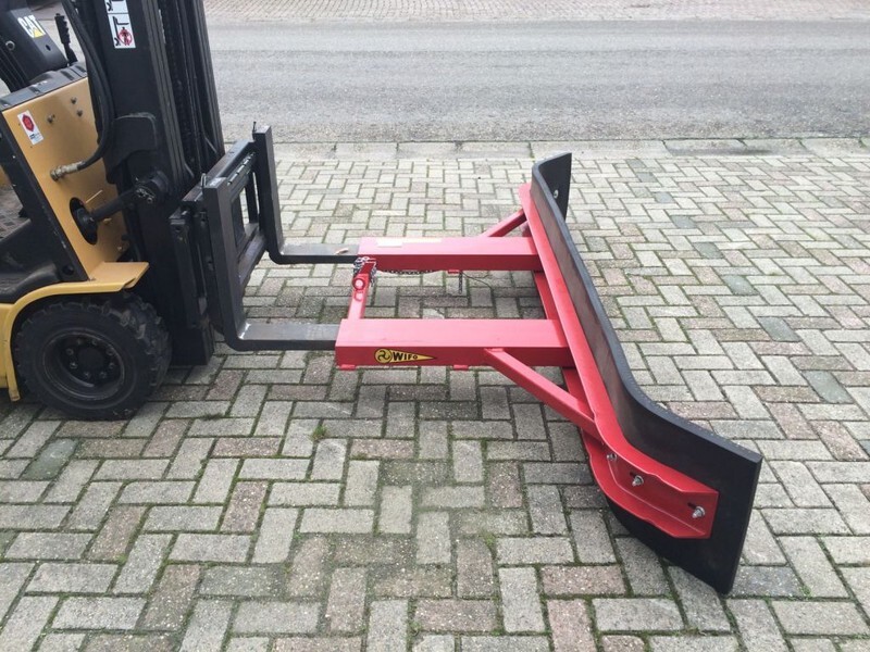 Diversen Sneeuwploeg/ Sneeuwschuiver WIFO MS210-H - كاسحة ثلوج: صورة 5 Diversen Sneeuwploeg/ Sneeuwschuiver WIFO MS210-H - كاسحة ثلوج: صورة 5