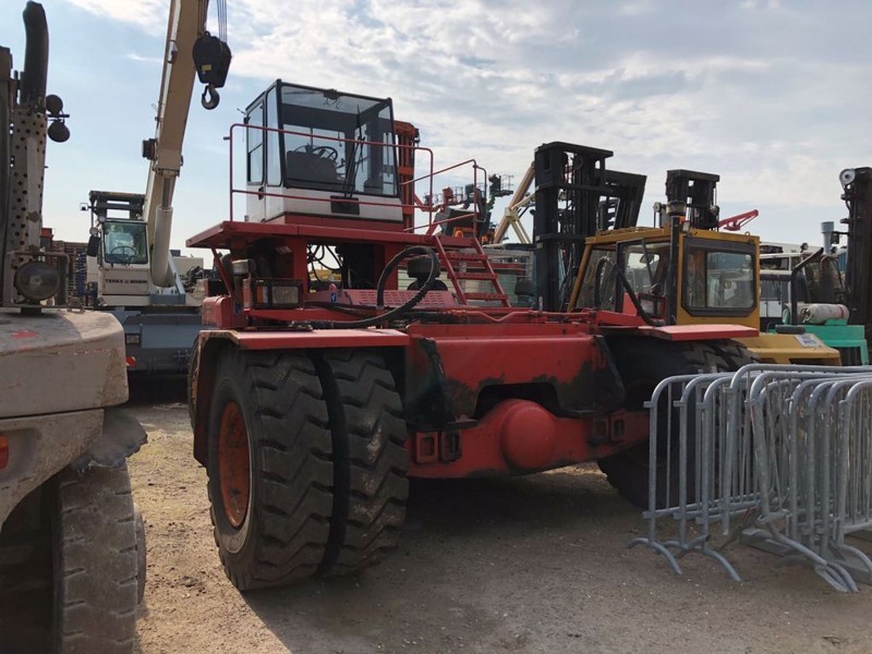 Fantuzzi FDC25K7DB - آلة نقل الحاويات: صورة 1 Fantuzzi FDC25K7DB - آلة نقل الحاويات: صورة 1