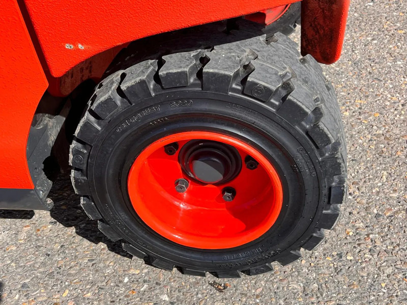 رافعة شوكية كهربائية Linde E35HL-01: صورة 10 رافعة شوكية كهربائية Linde E35HL-01: صورة 10