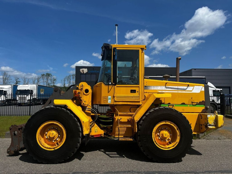 Volvo L70C - اللودر بعجل: صورة 2 Volvo L70C - اللودر بعجل: صورة 2