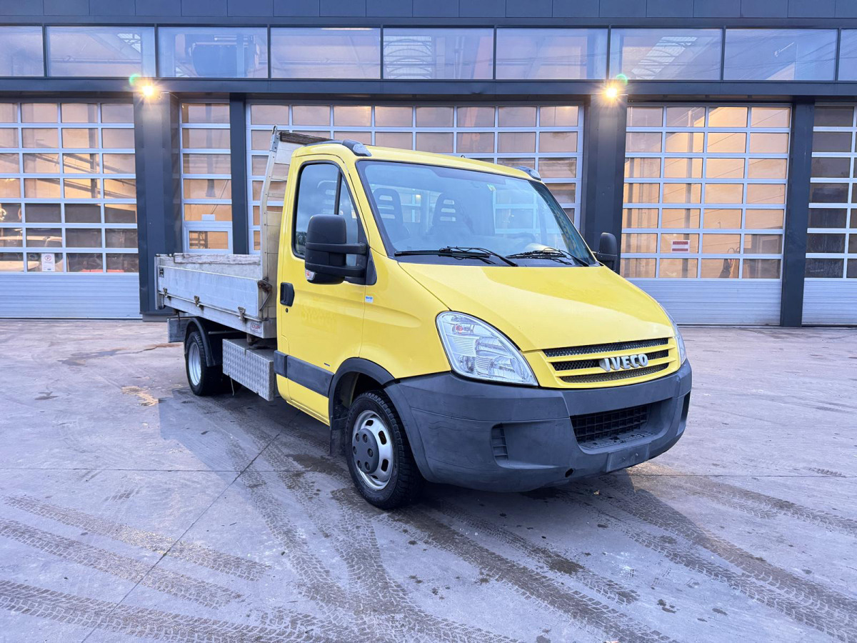 IVECO Daily 35C15 4x2 - قلاب صغير: صورة 3 IVECO Daily 35C15 4x2 - قلاب صغير: صورة 3