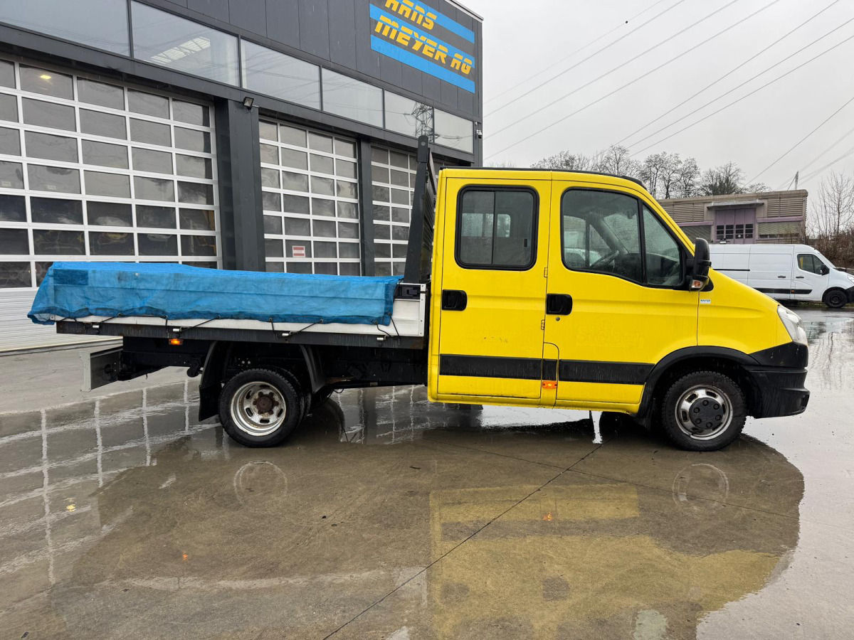 IVECO Daily 35C15 4x2 - شاحنة توصيل مفتوحة, الشاحنات الصغيرة كابينة مزدوجة: صورة 3 IVECO Daily 35C15 4x2 - شاحنة توصيل مفتوحة, الشاحنات الصغيرة كابينة مزدوجة: صورة 3