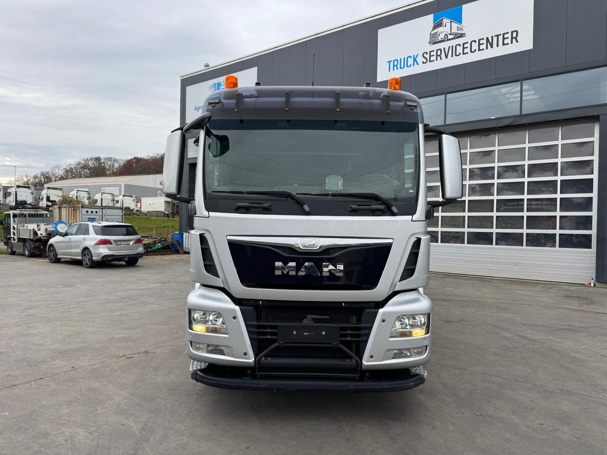 MAN TGS 35.480 8x2-4 H Effer 1355 9-6 - شاحنة كرين: صورة 4 MAN TGS 35.480 8x2-4 H Effer 1355 9-6 - شاحنة كرين: صورة 4
