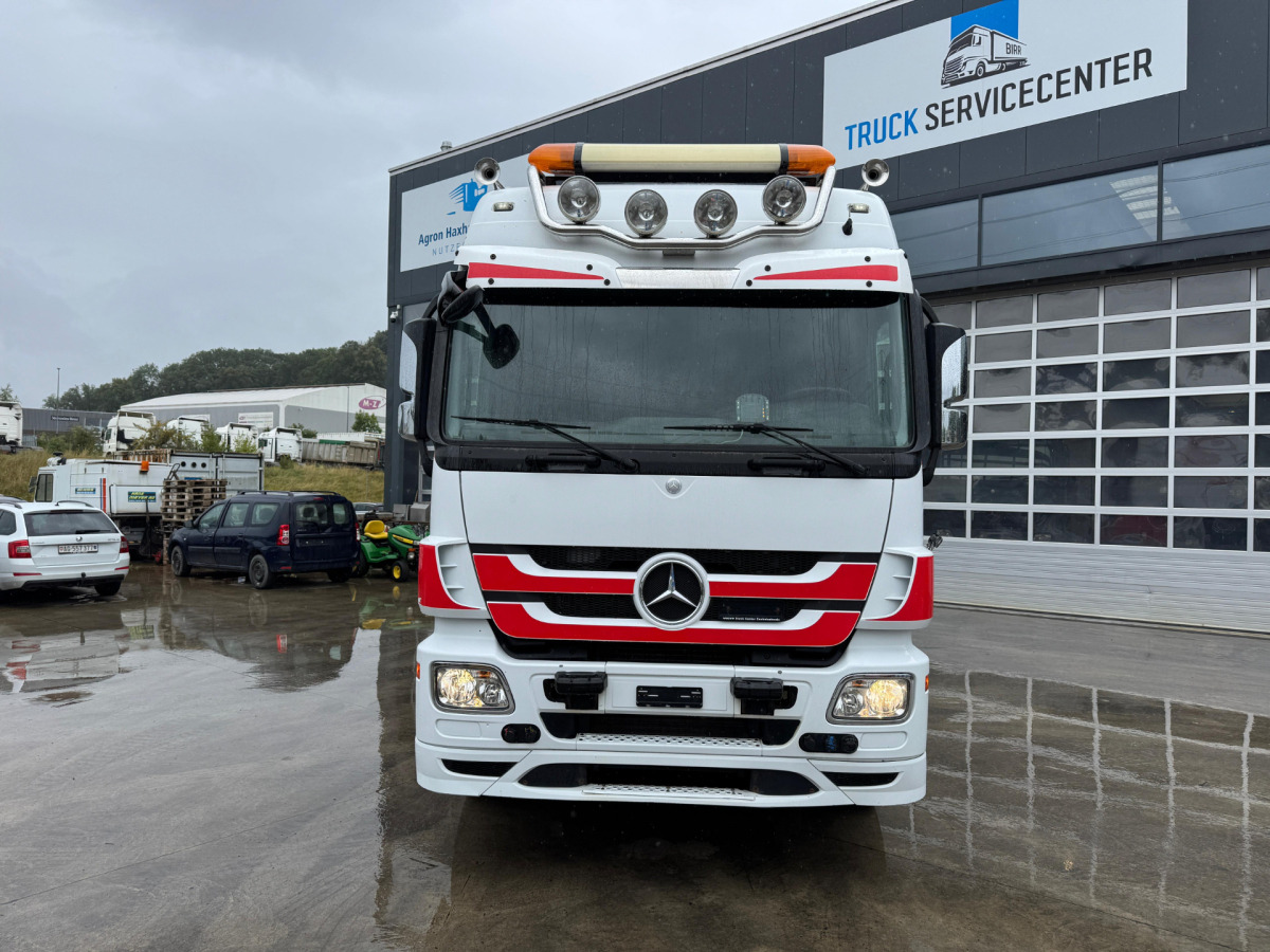 MERCEDES Actros 2044 4x4 - رأس تريلا: صورة 2 MERCEDES Actros 2044 4x4 - رأس تريلا: صورة 2
