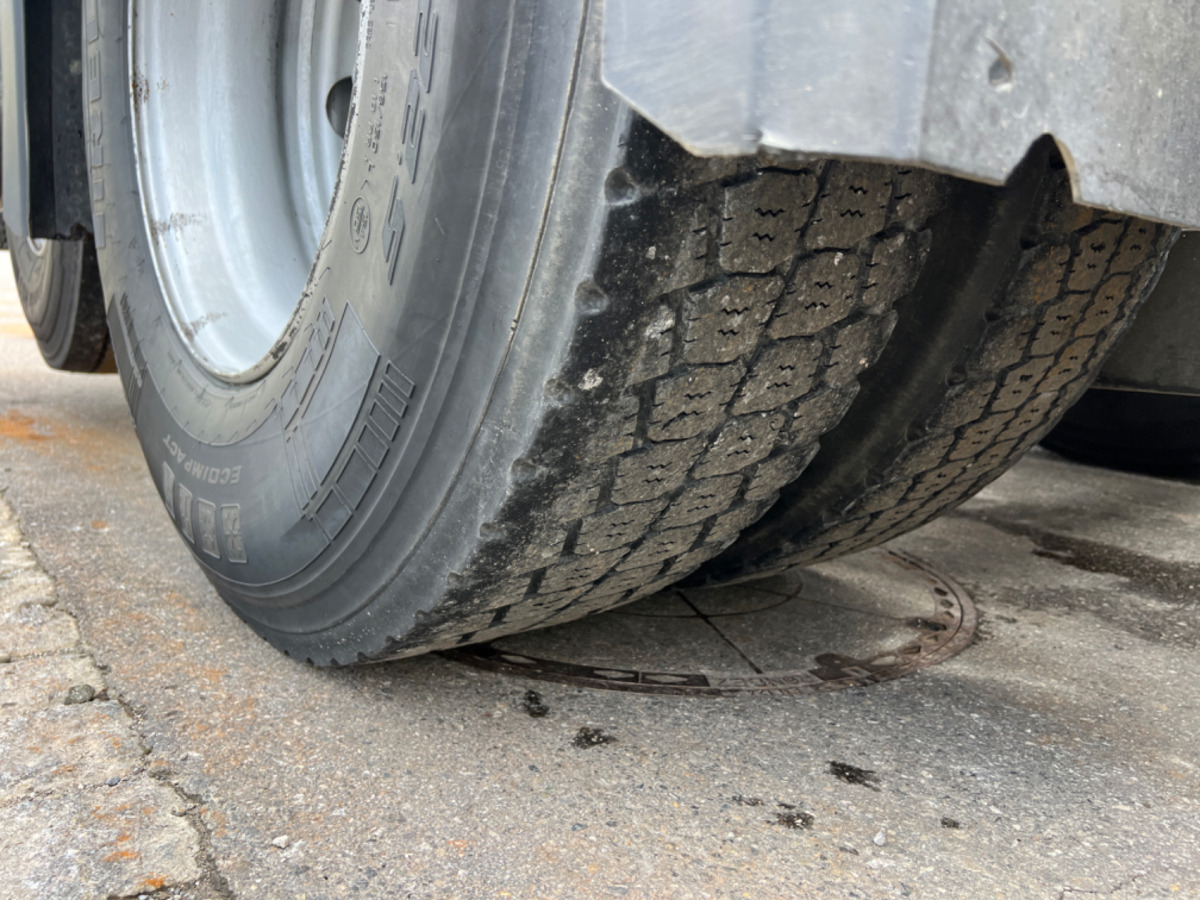 شاحنة بهيكل معدني للمقصورة MERCEDES Actros 2543 6x2: صورة 9