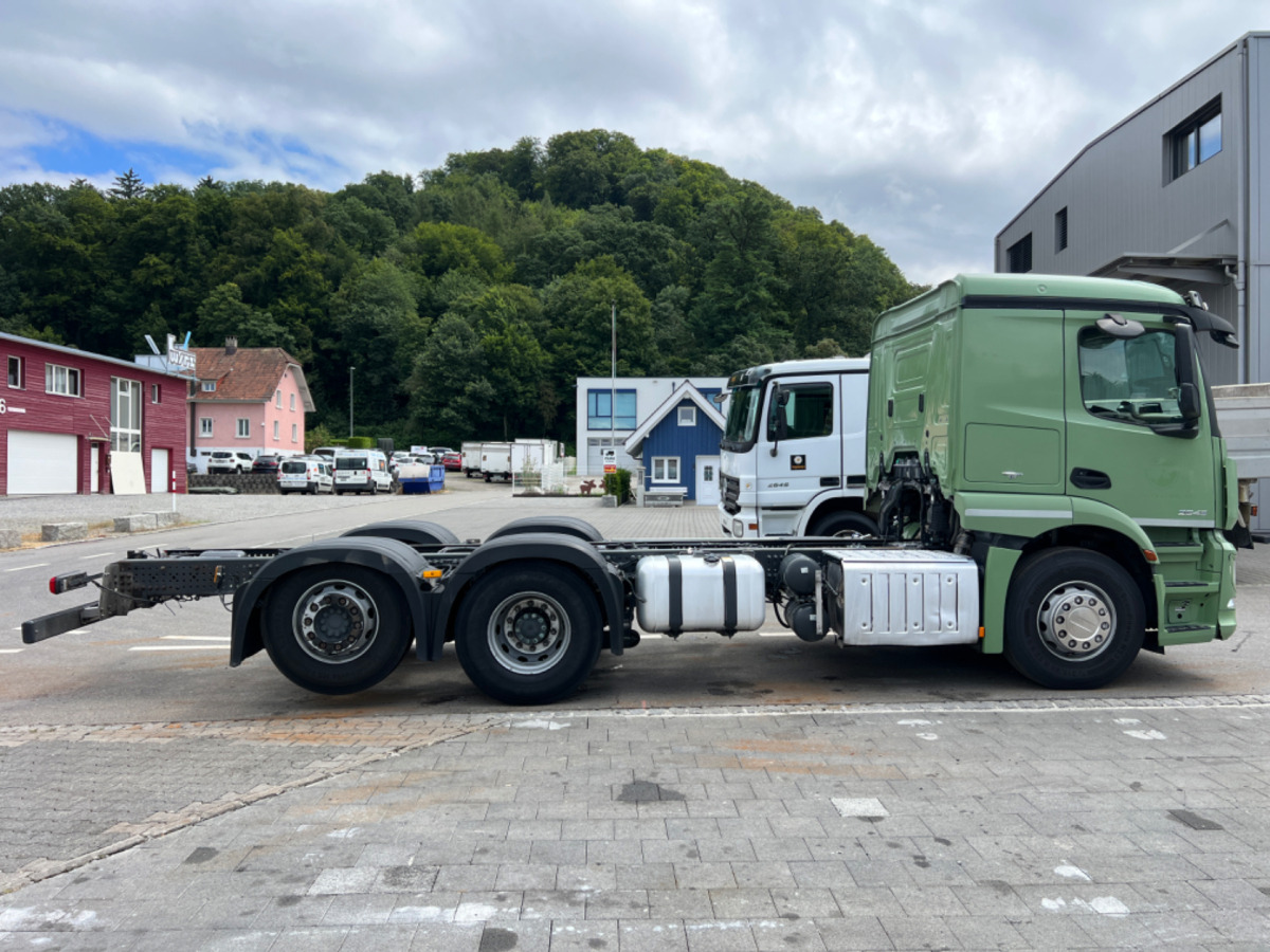 شاحنة بهيكل معدني للمقصورة MERCEDES Actros 2543 6x2: صورة 10