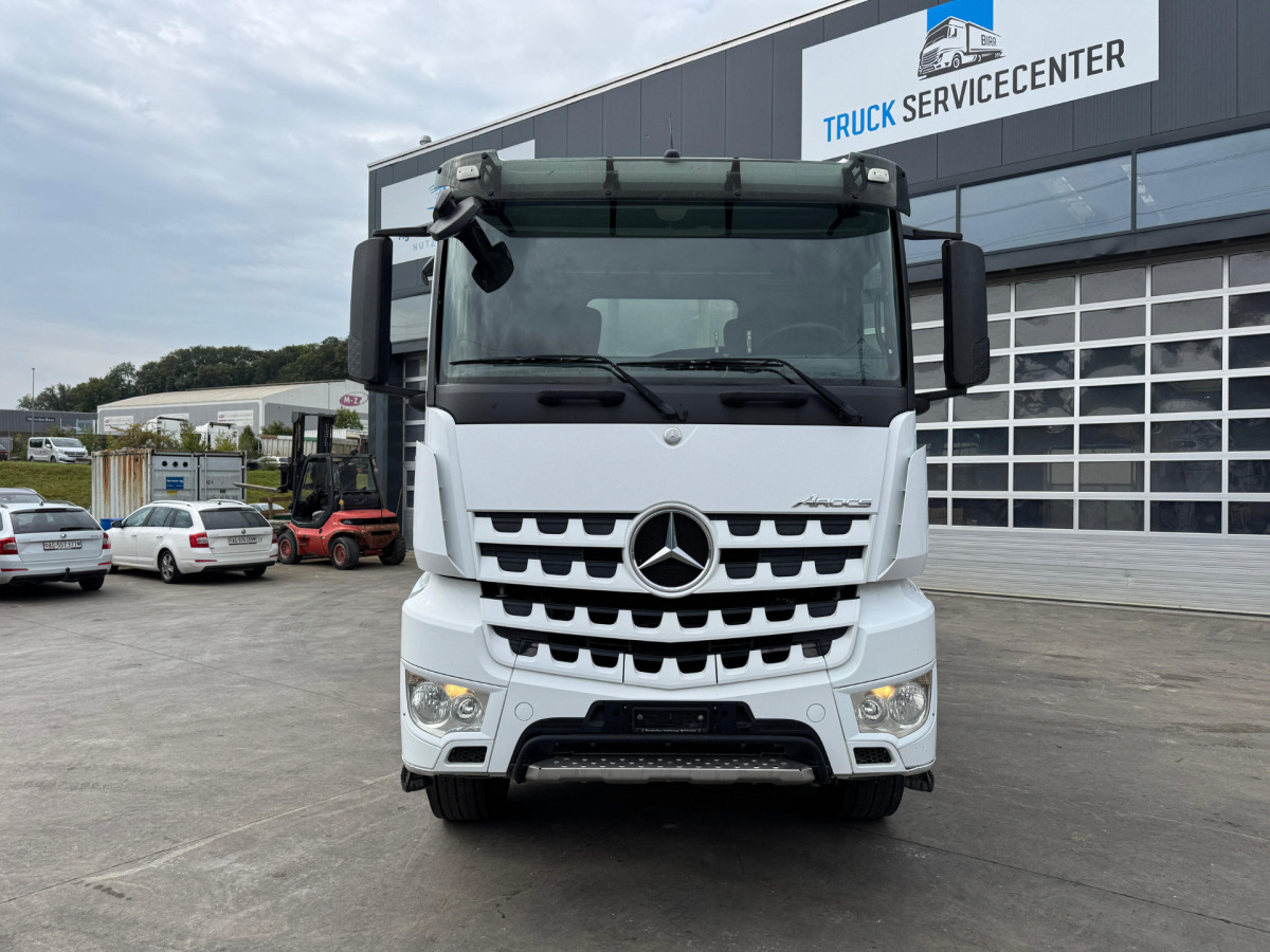 MERCEDES Arocs 3251 8x4 2 Seitenkipper Bormatik - شاحنة قلاب: صورة 3 MERCEDES Arocs 3251 8x4 2 Seitenkipper Bormatik - شاحنة قلاب: صورة 3
