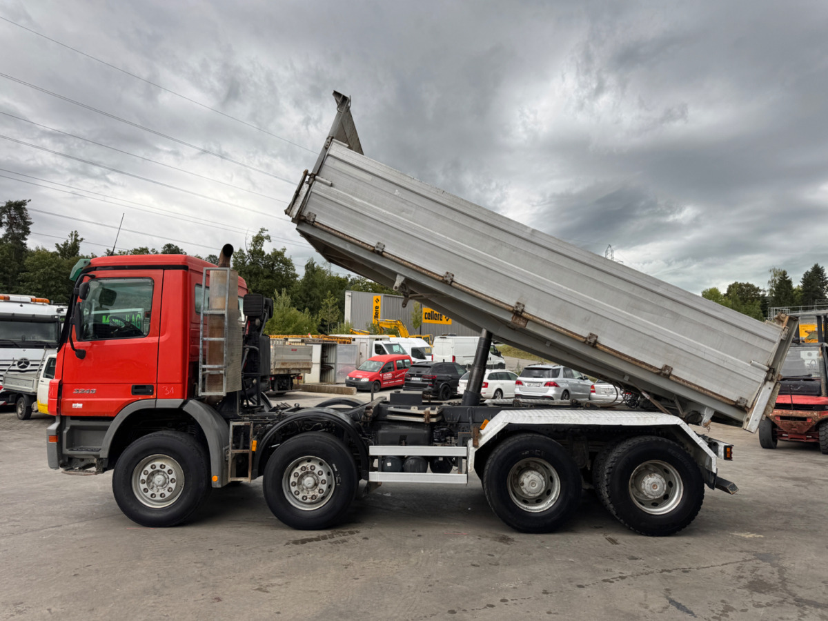 MERCEDES BENZ ACTROS 3246 C3390 - شاحنة قلاب: صورة 2 MERCEDES BENZ ACTROS 3246 C3390 - شاحنة قلاب: صورة 2