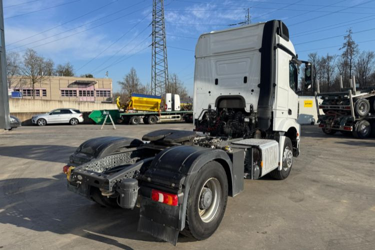 Mercedes-Benz Arocs 1851 4x4H Kipphydraulik - مقطورة السحب: صورة 4 Mercedes-Benz Arocs 1851 4x4H Kipphydraulik - مقطورة السحب: صورة 4