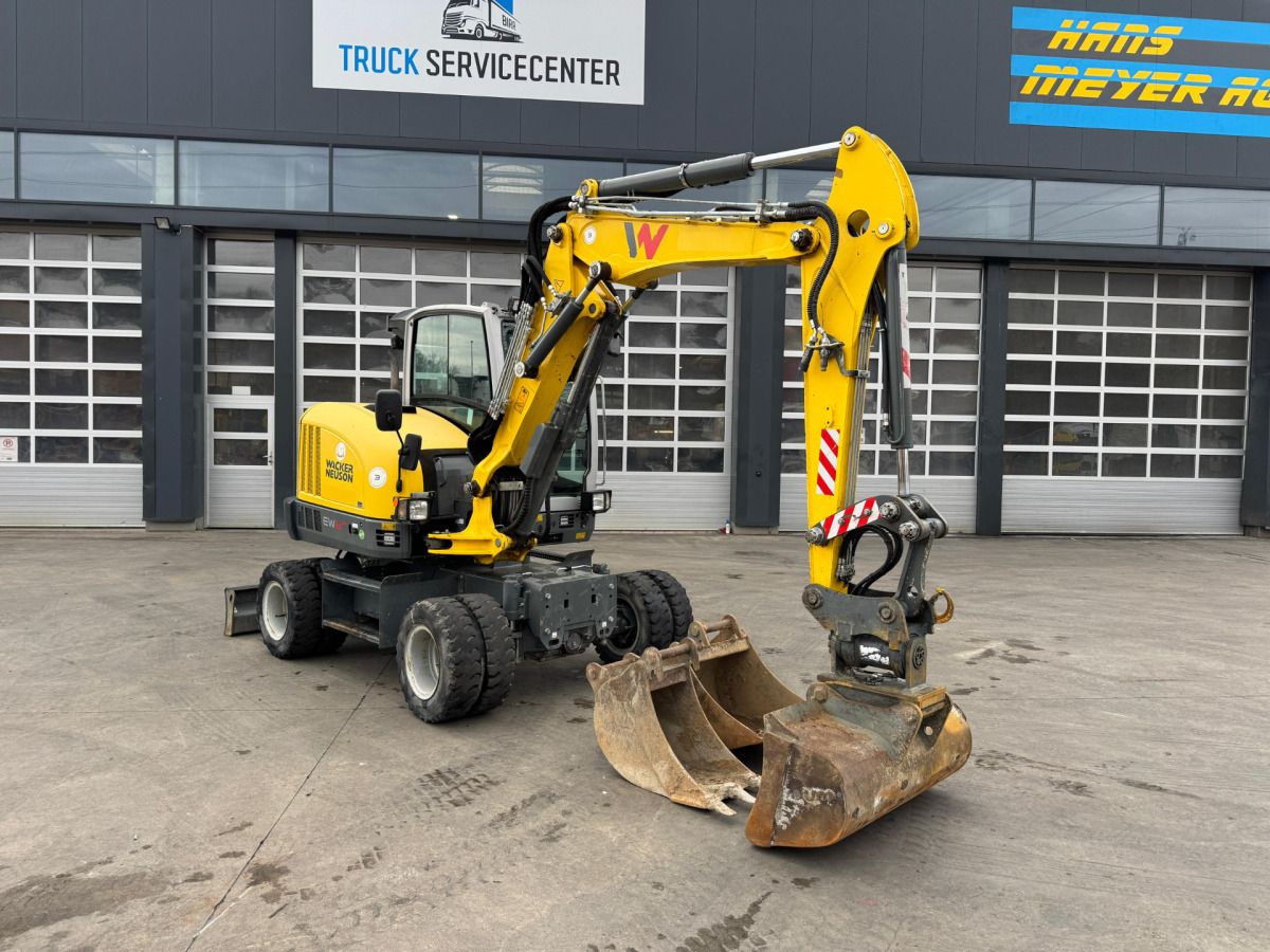 NEUSON EW65 E14-2 Powertilt 3x Schaufeln - حفار ذو عجلات: صورة 2 NEUSON EW65 E14-2 Powertilt 3x Schaufeln - حفار ذو عجلات: صورة 2