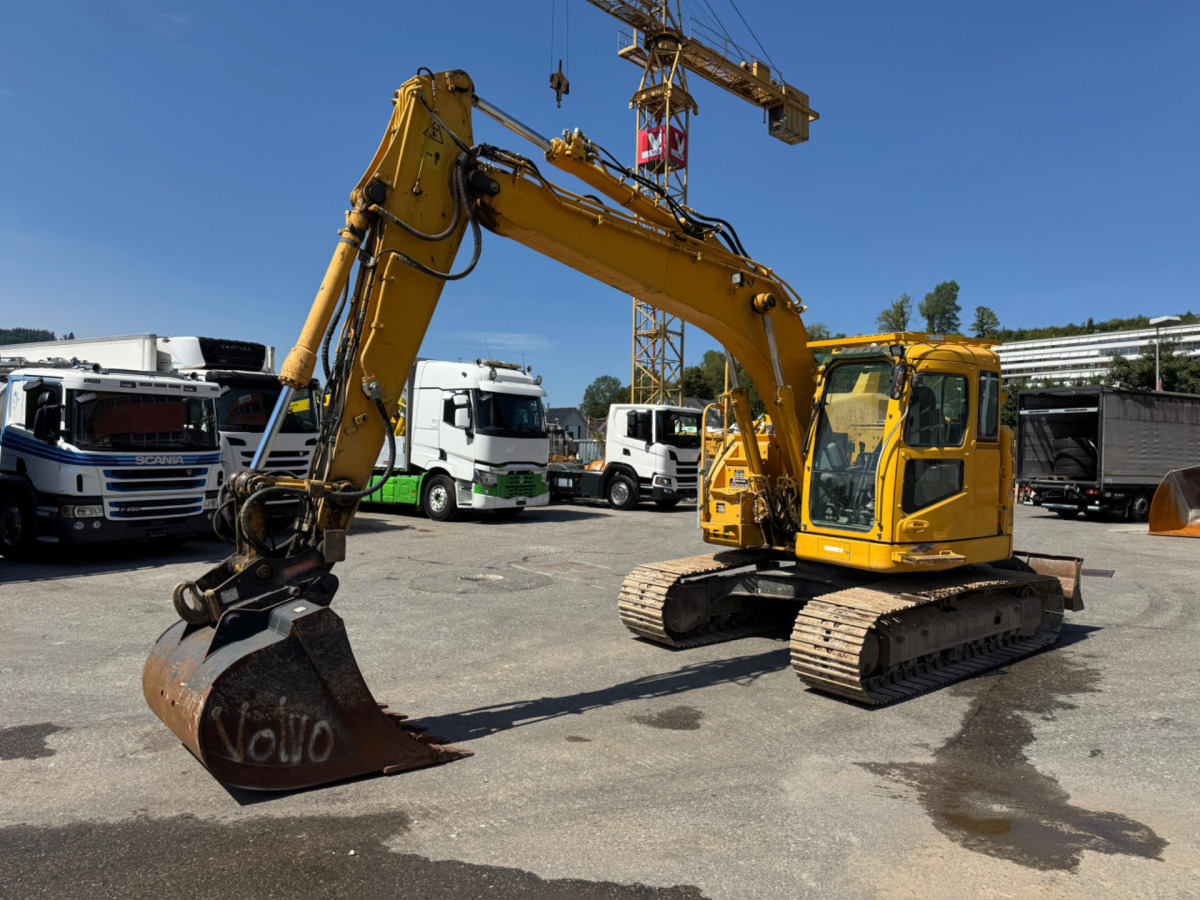 VOLVO ECR145DL Oilquick - حفار زاحف: صورة 1 VOLVO ECR145DL Oilquick - حفار زاحف: صورة 1