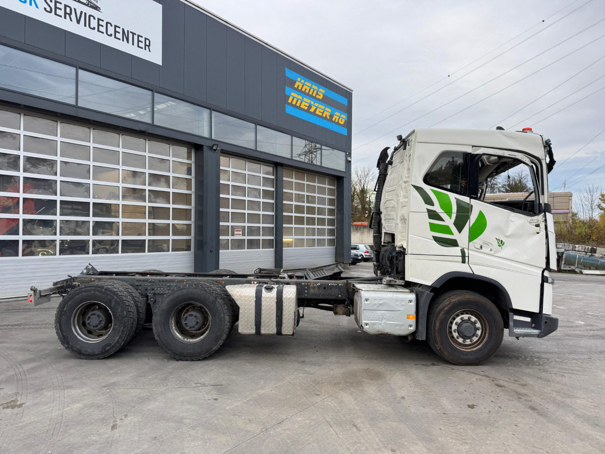 VOLVO FH16-650 6x6 X-Track Unfall - شاحنة بهيكل معدني للمقصورة: صورة 4 VOLVO FH16-650 6x6 X-Track Unfall - شاحنة بهيكل معدني للمقصورة: صورة 4