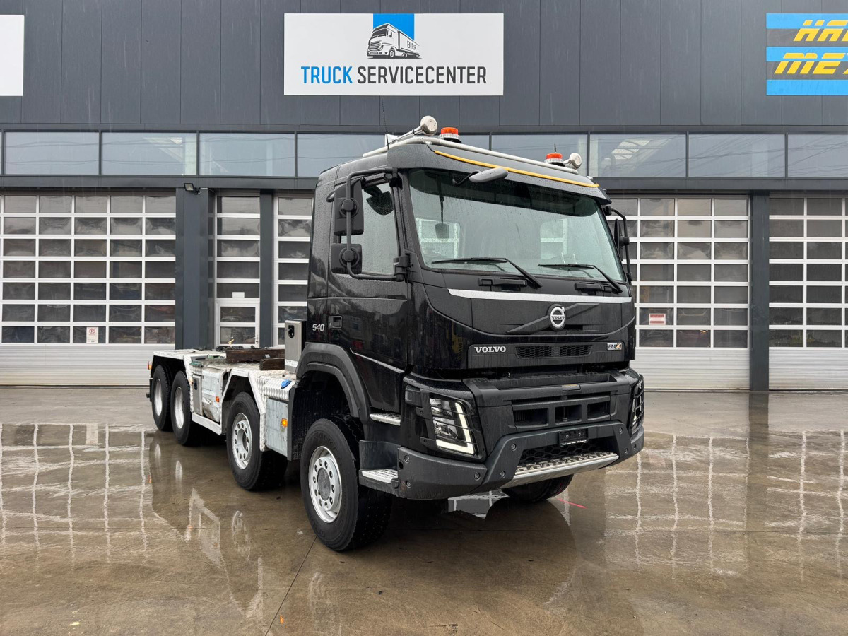 VOLVO FMX-540 8x6 SWS - شاحنة بهيكل معدني للمقصورة: صورة 3 VOLVO FMX-540 8x6 SWS - شاحنة بهيكل معدني للمقصورة: صورة 3