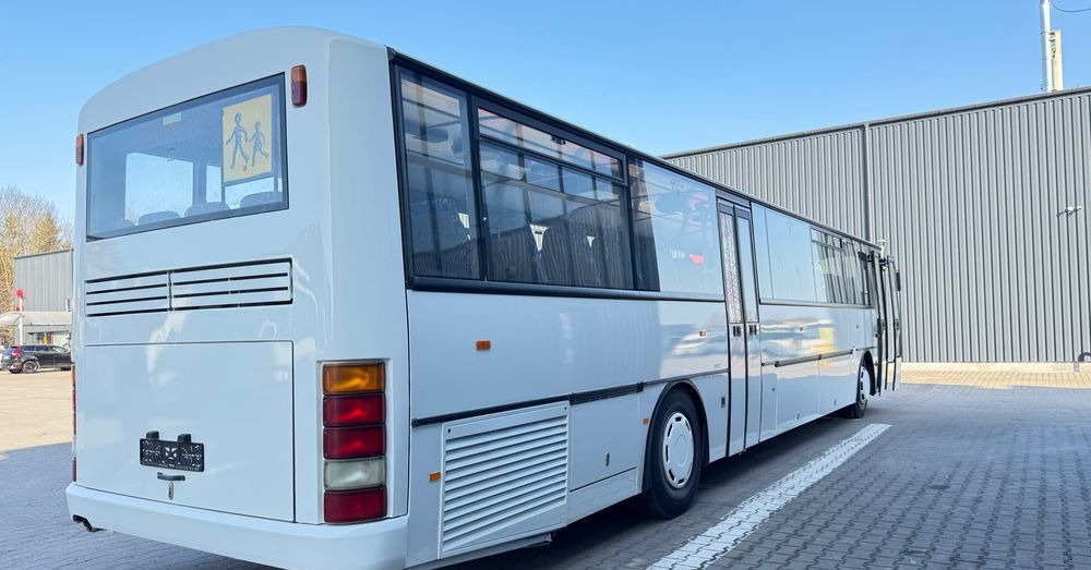 Irisbus Recreo / 64 miejsc / ŁADNY/ Cena:32000zł netto - حافلة الضواحي: صورة 4 Irisbus Recreo / 64 miejsc / ŁADNY/ Cena:32000zł netto - حافلة الضواحي: صورة 4
