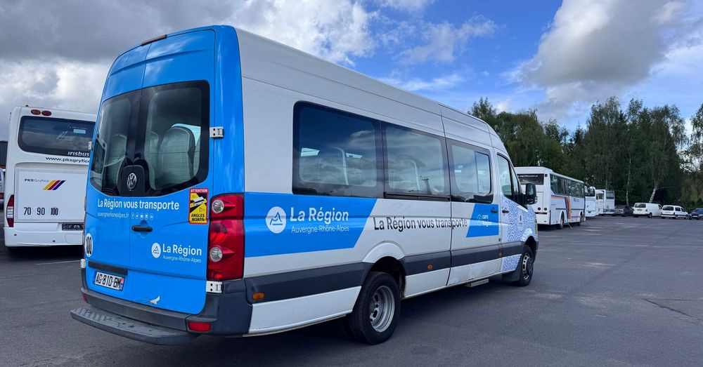 Volkswagen Crafter / 23 miejsca / Cena:67000 zł netto - حافلة صغيرة, ميكروباص: صورة 2 Volkswagen Crafter / 23 miejsca / Cena:67000 zł netto - حافلة صغيرة, ميكروباص: صورة 2