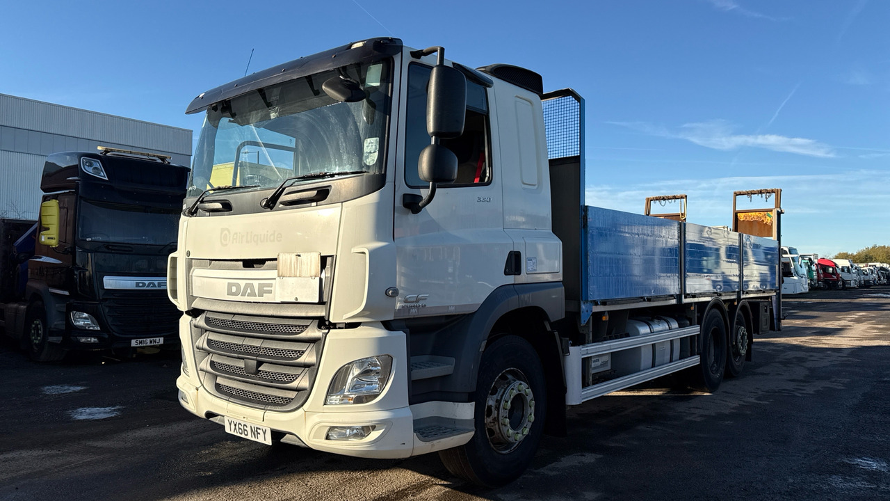 DAF CF 330 - شاحنات مسطحة: صورة 2 DAF CF 330 - شاحنات مسطحة: صورة 2