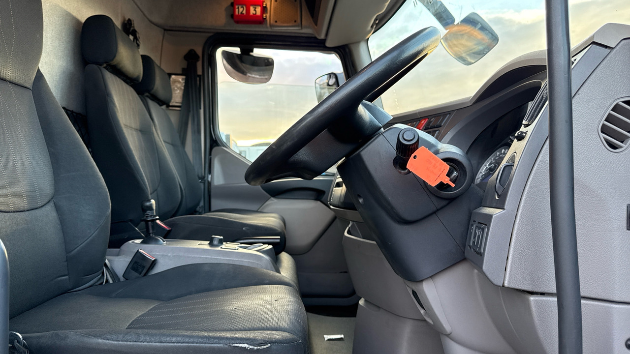 DAF LF 180 - شاحنة ذات ستائر جانبية: صورة 5 DAF LF 180 - شاحنة ذات ستائر جانبية: صورة 5