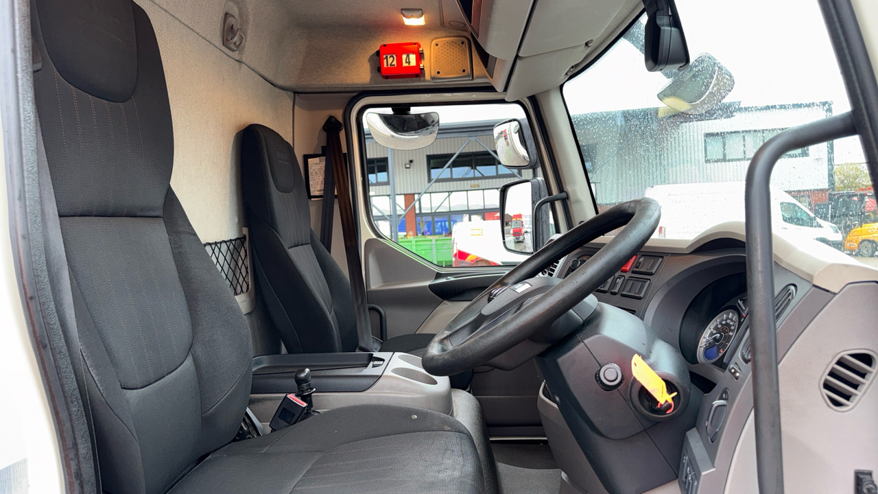 DAF LF 180 - شاحنة ذات ستائر جانبية: صورة 5 DAF LF 180 - شاحنة ذات ستائر جانبية: صورة 5