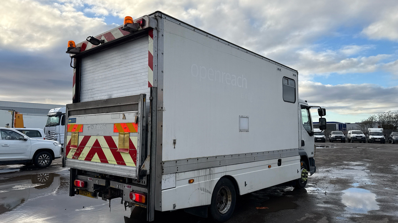 DAF LF 45.180 - شاحنة صندوقية, سيارة خدمات/ سيارة خاصة: صورة 4 DAF LF 45.180 - شاحنة صندوقية, سيارة خدمات/ سيارة خاصة: صورة 4