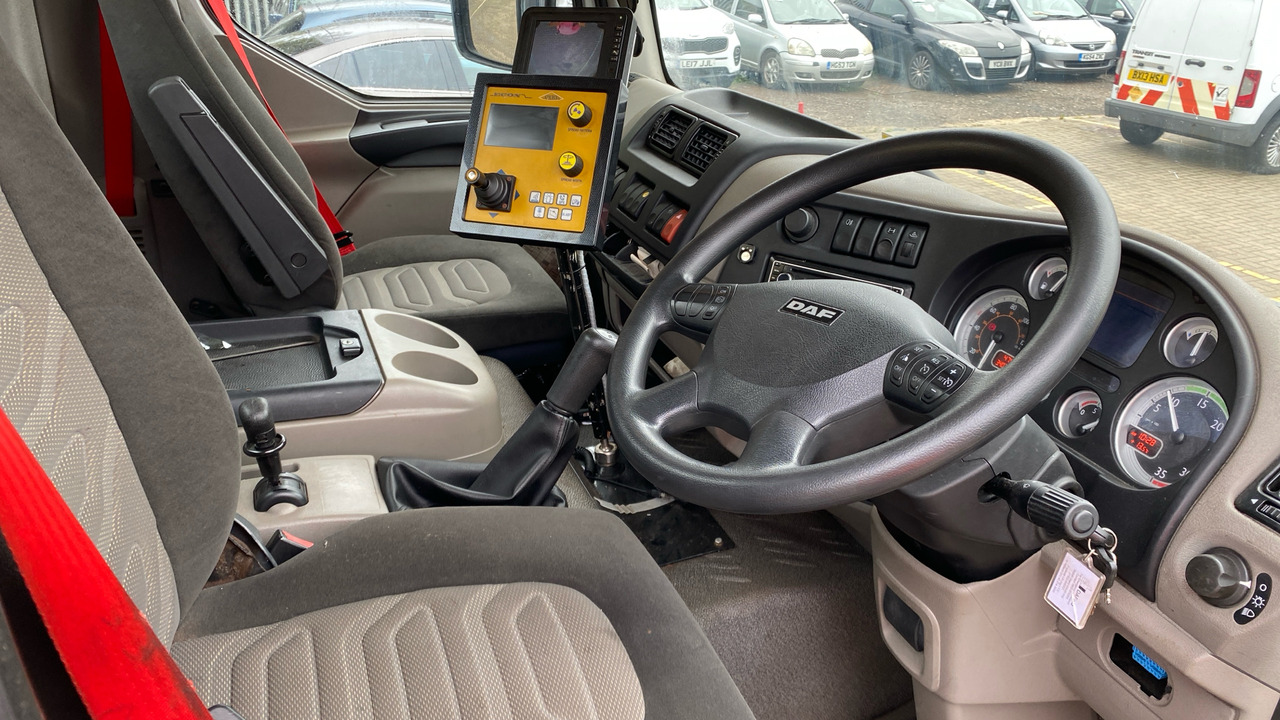 DAF LF 55.220 - جرافة ثلج: صورة 5 DAF LF 55.220 - جرافة ثلج: صورة 5