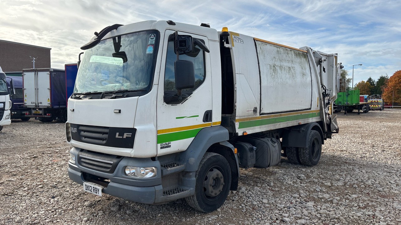 DAF LF 55.220 - شاحنة قمامة: صورة 2 DAF LF 55.220 - شاحنة قمامة: صورة 2