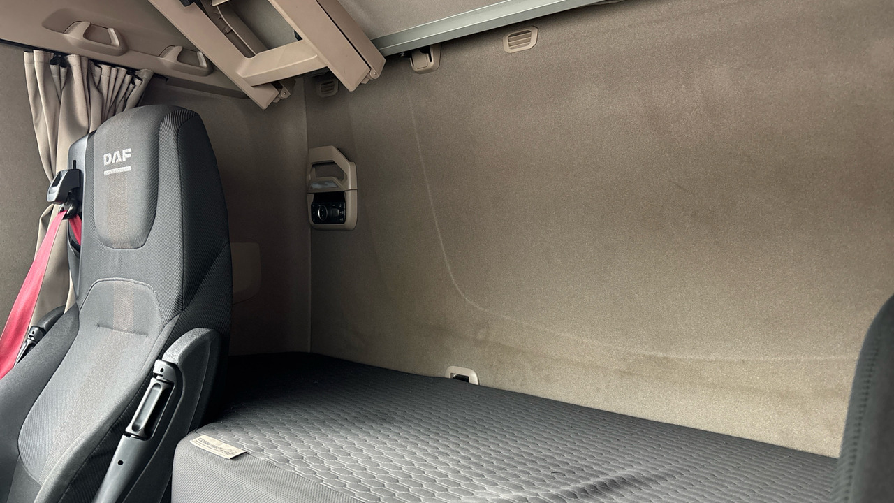 رأس تريلا DAF XF 530: صورة 10 رأس تريلا DAF XF 530: صورة 10