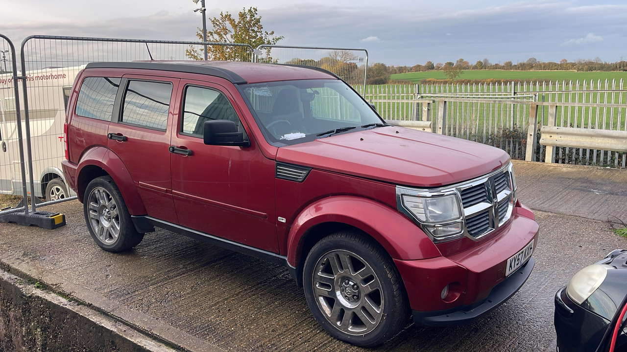 DODGE NITRO SXT - سيارة ستيشن: صورة 1 DODGE NITRO SXT - سيارة ستيشن: صورة 1