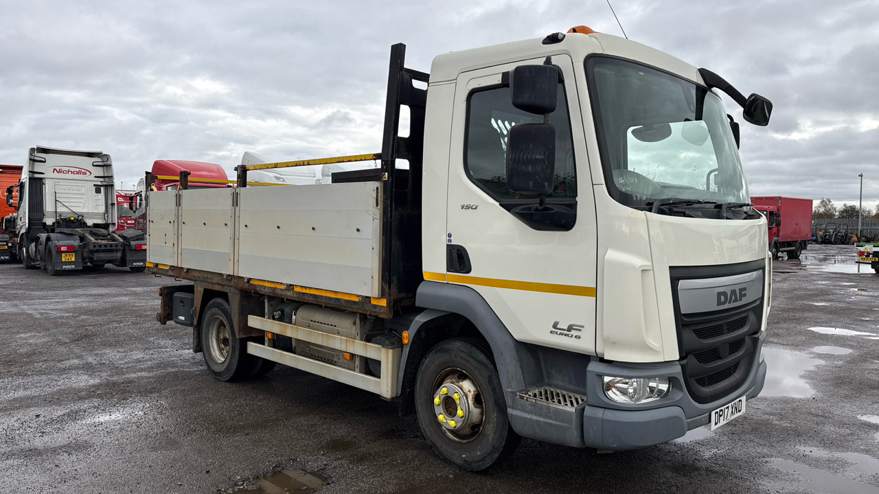 Daf LF 150 - شاحنات مسطحة: صورة 1 Daf LF 150 - شاحنات مسطحة: صورة 1
