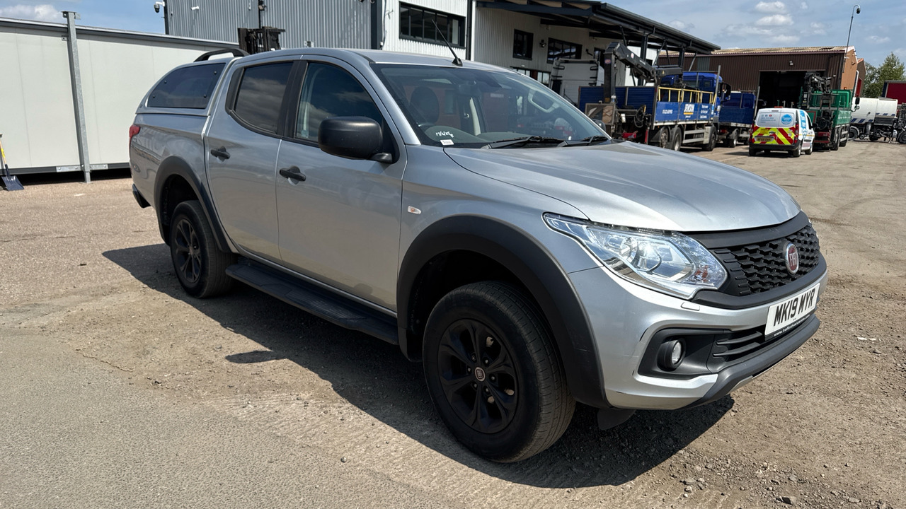 FIAT FULLBACK 2.4 CROSS - شاحنة البيك أب, الشاحنات الصغيرة كابينة مزدوجة: صورة 1 FIAT FULLBACK 2.4 CROSS - شاحنة البيك أب, الشاحنات الصغيرة كابينة مزدوجة: صورة 1