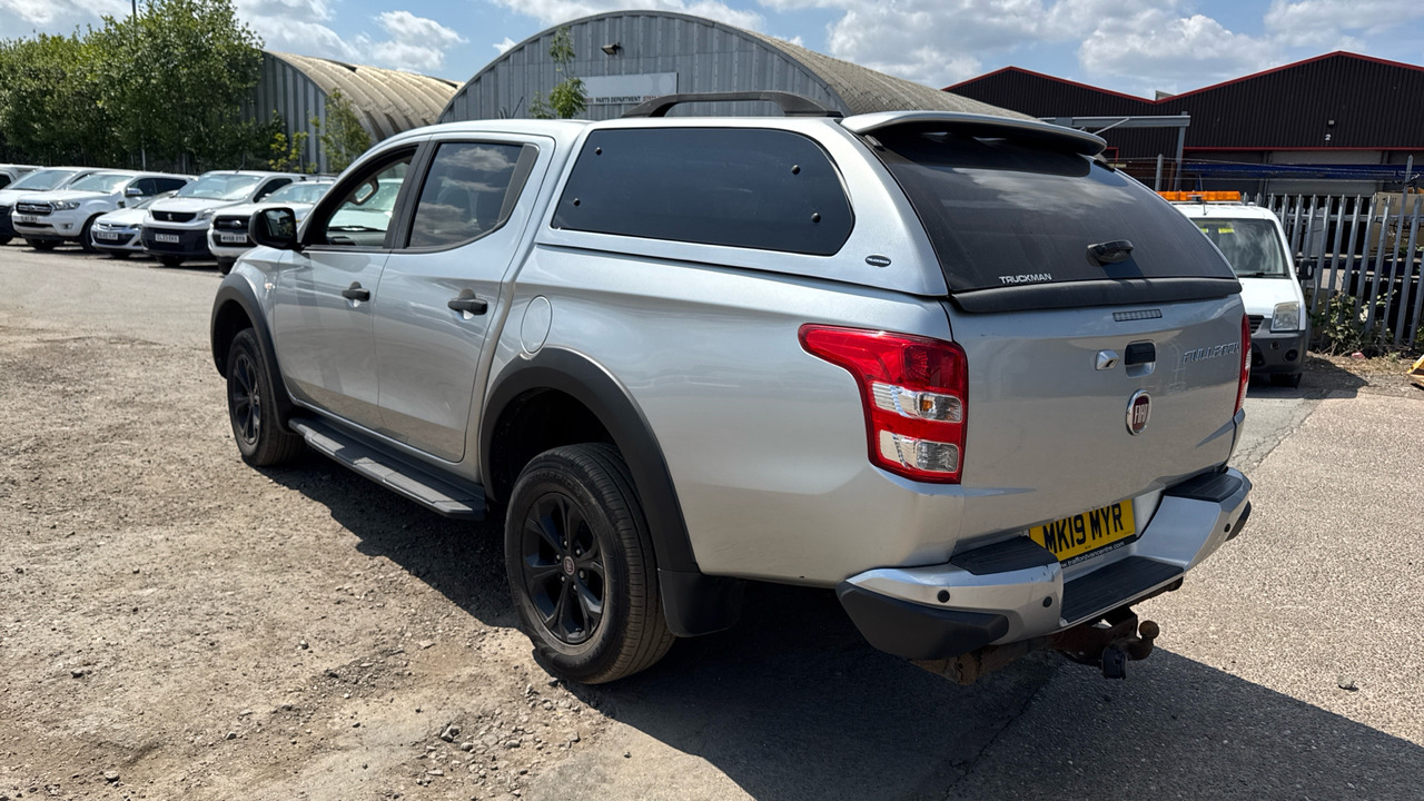 FIAT FULLBACK 2.4 CROSS - شاحنة البيك أب, الشاحنات الصغيرة كابينة مزدوجة: صورة 3 FIAT FULLBACK 2.4 CROSS - شاحنة البيك أب, الشاحنات الصغيرة كابينة مزدوجة: صورة 3