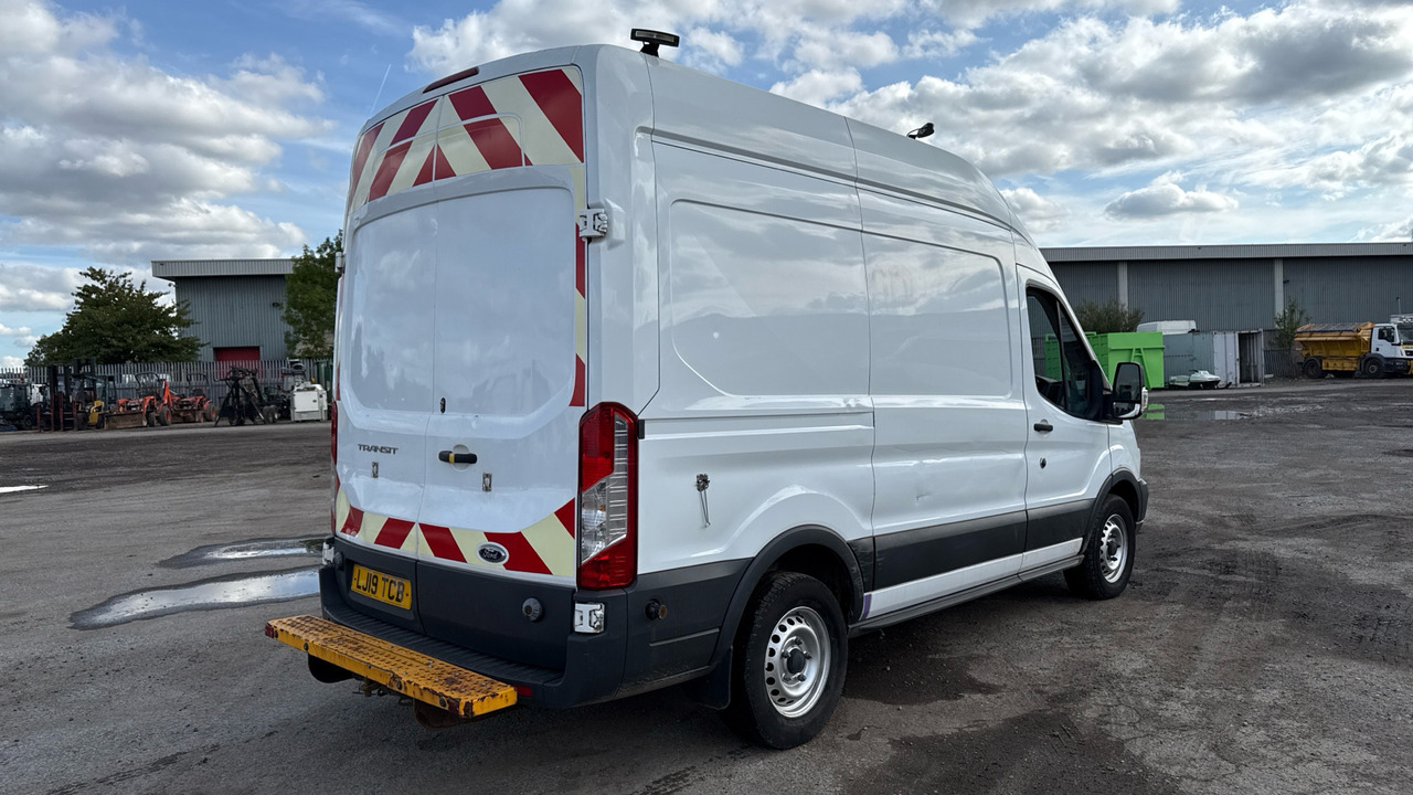 FORD TRANSIT 350 2.0 TDCi 130ps - فان: صورة 4 FORD TRANSIT 350 2.0 TDCi 130ps - فان: صورة 4
