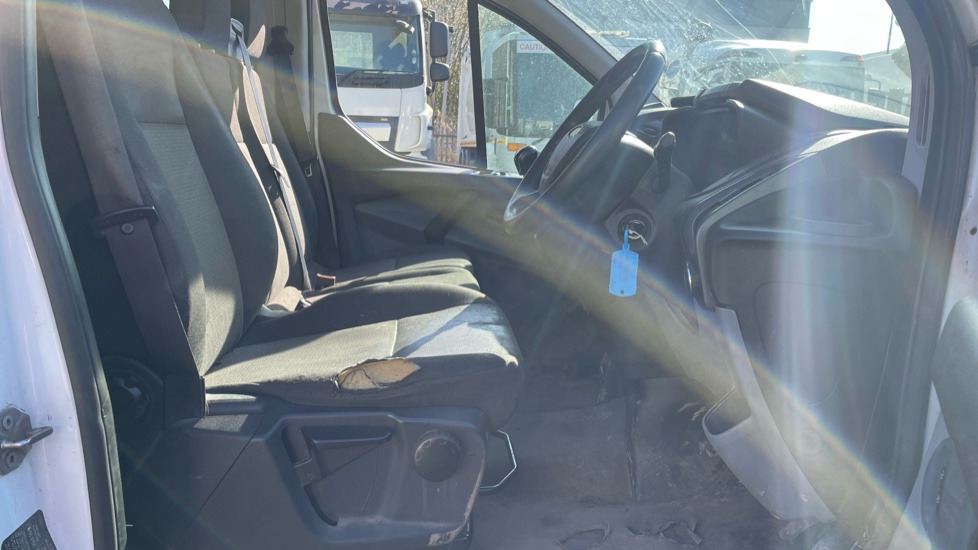 FORD TRANSIT CUSTOM 290 2.2 TDCI 100PS - الشاحنات الصغيرة كابينة مزدوجة: صورة 5 FORD TRANSIT CUSTOM 290 2.2 TDCI 100PS - الشاحنات الصغيرة كابينة مزدوجة: صورة 5