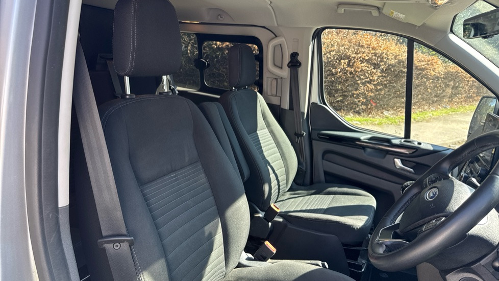 الشاحنات الصغيرة كابينة مزدوجة FORD TRANSIT CUSTOM 300 LIMITED 2.0 TDCI 130PS: صورة 8