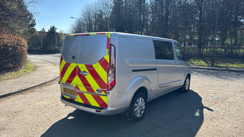 FORD TRANSIT CUSTOM 300 LIMITED 2.0 TDCI 130PS - الشاحنات الصغيرة كابينة مزدوجة: صورة 4 FORD TRANSIT CUSTOM 300 LIMITED 2.0 TDCI 130PS - الشاحنات الصغيرة كابينة مزدوجة: صورة 4