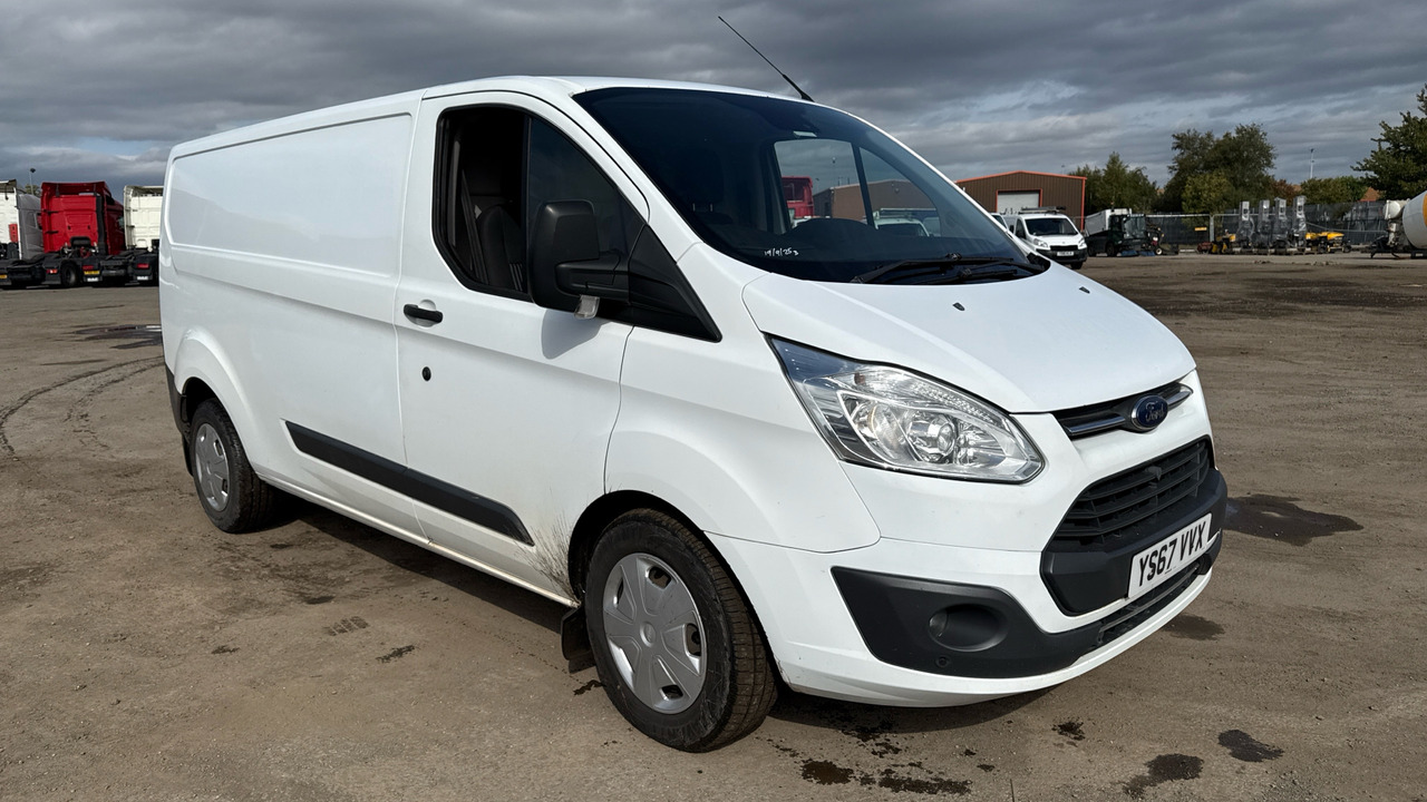 FORD TRANSIT CUSTOM 340 2.0 TDCi 130PS - فان المدمجة: صورة 1 FORD TRANSIT CUSTOM 340 2.0 TDCi 130PS - فان المدمجة: صورة 1