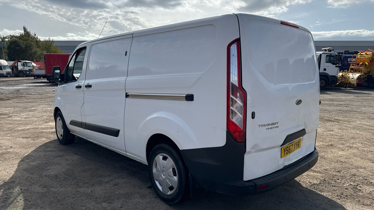 FORD TRANSIT CUSTOM 340 2.0 TDCi 130PS - فان المدمجة: صورة 3 FORD TRANSIT CUSTOM 340 2.0 TDCi 130PS - فان المدمجة: صورة 3